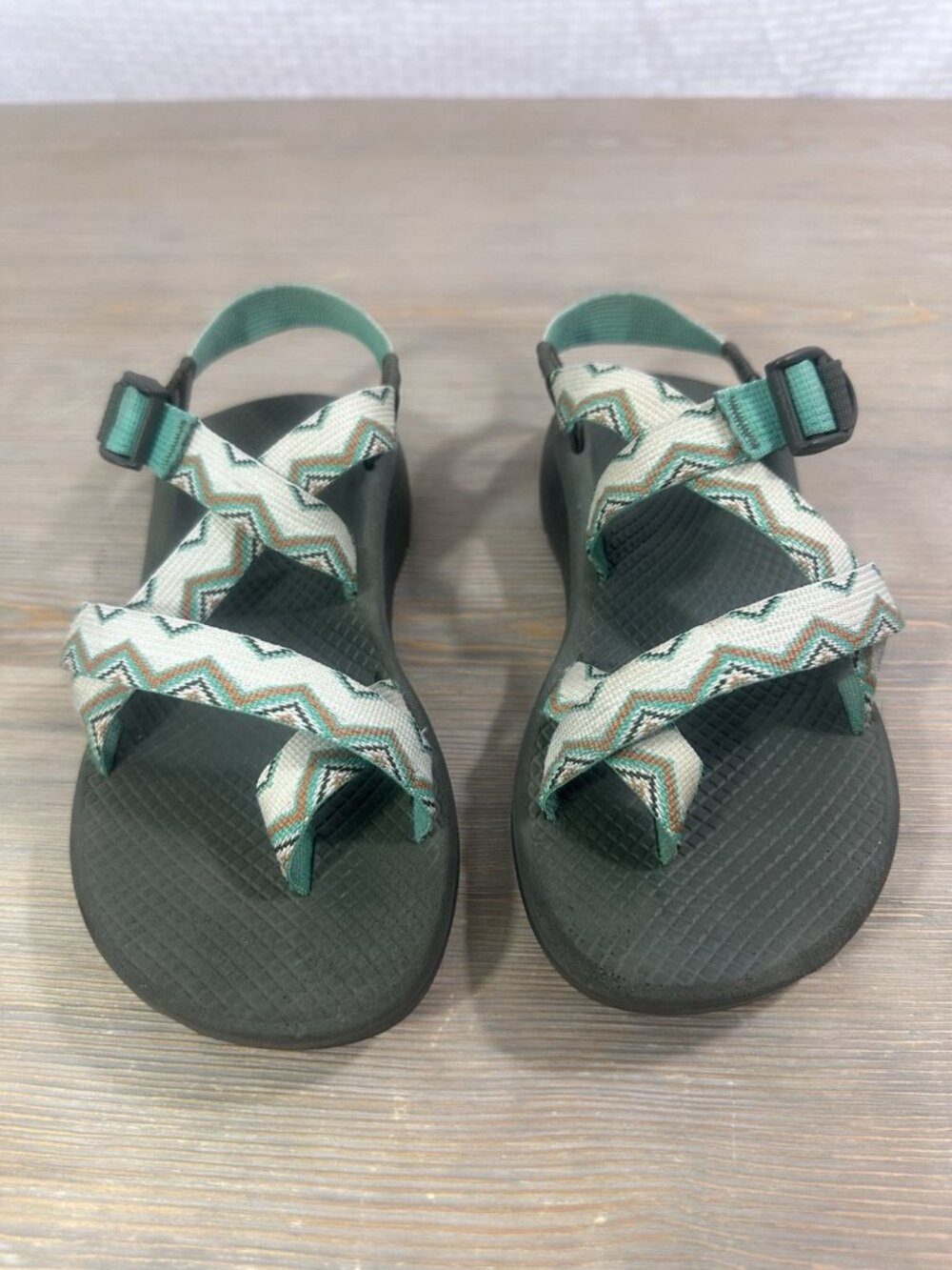 Chaco Z/2 Classic Sandals Womens 7 Zig Zag READ